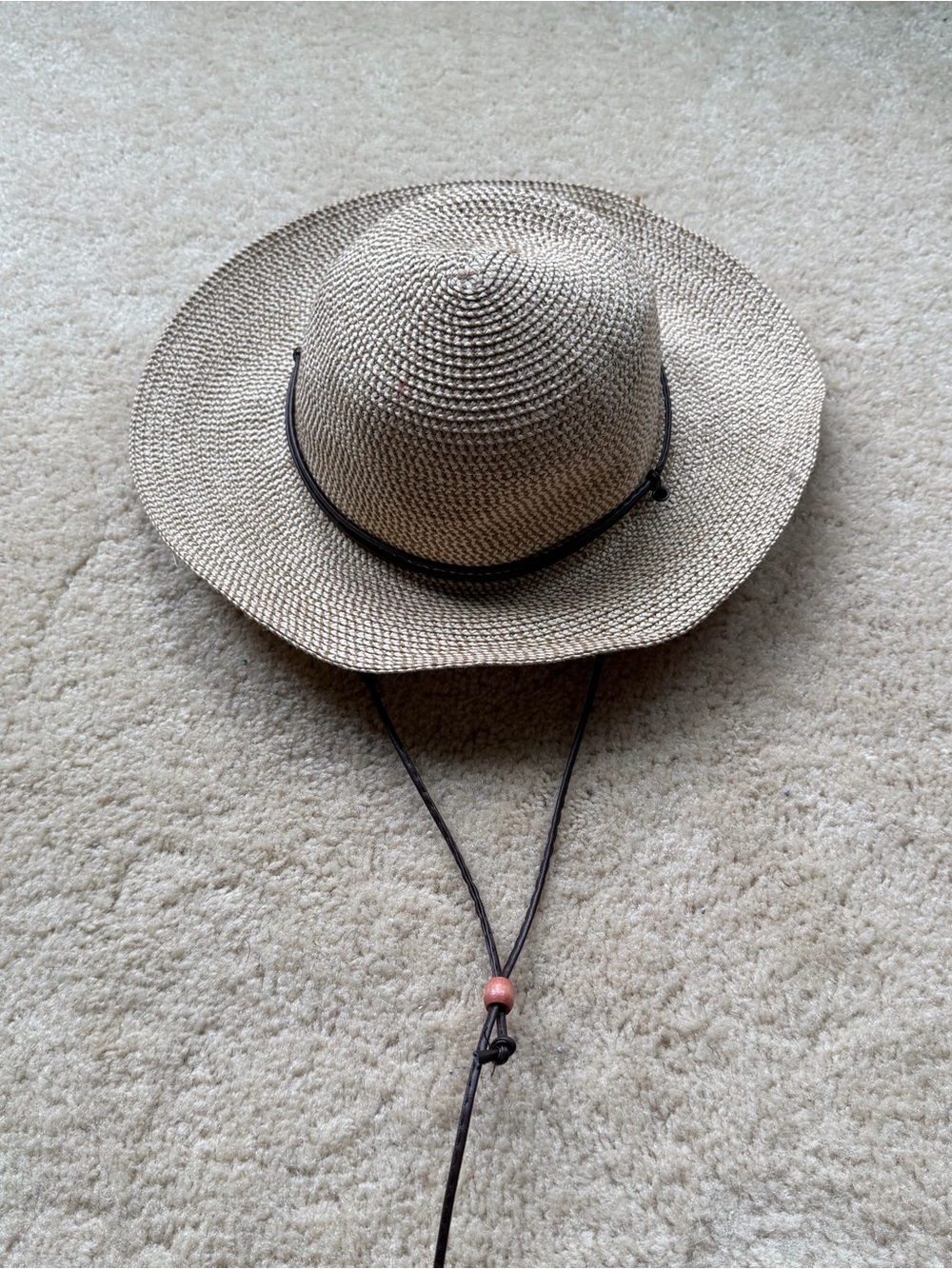 Solar Escape Tan Wide Brim Straw Sun Hat with Black w/ Chin Cord - EUC